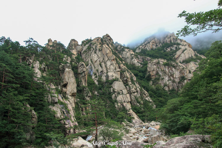 北韓 Day 3 呼吸自由的空氣 金剛山 愛麗斯獨遊記